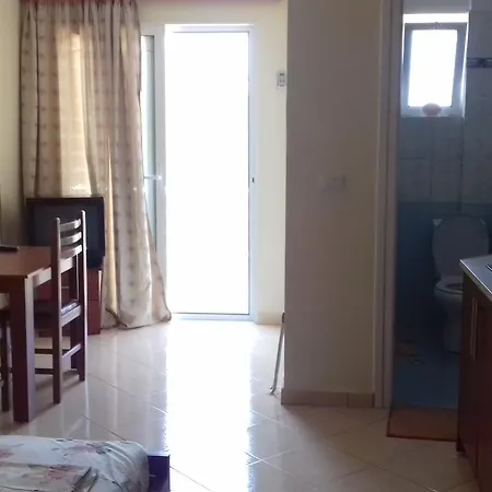 Stela Apartment Ksamil
