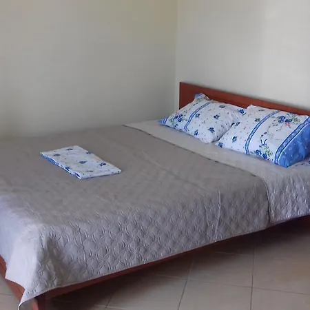 Stela Apartment Ksamil
